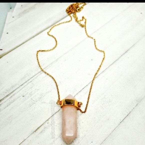 Rose quartz point necklace - Picture 6 of 6